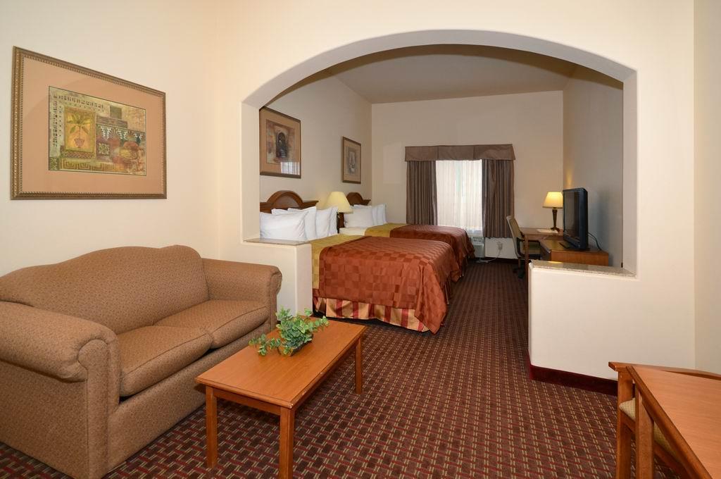 Best Western Casa Villa Suites Harlingen Exterior photo
