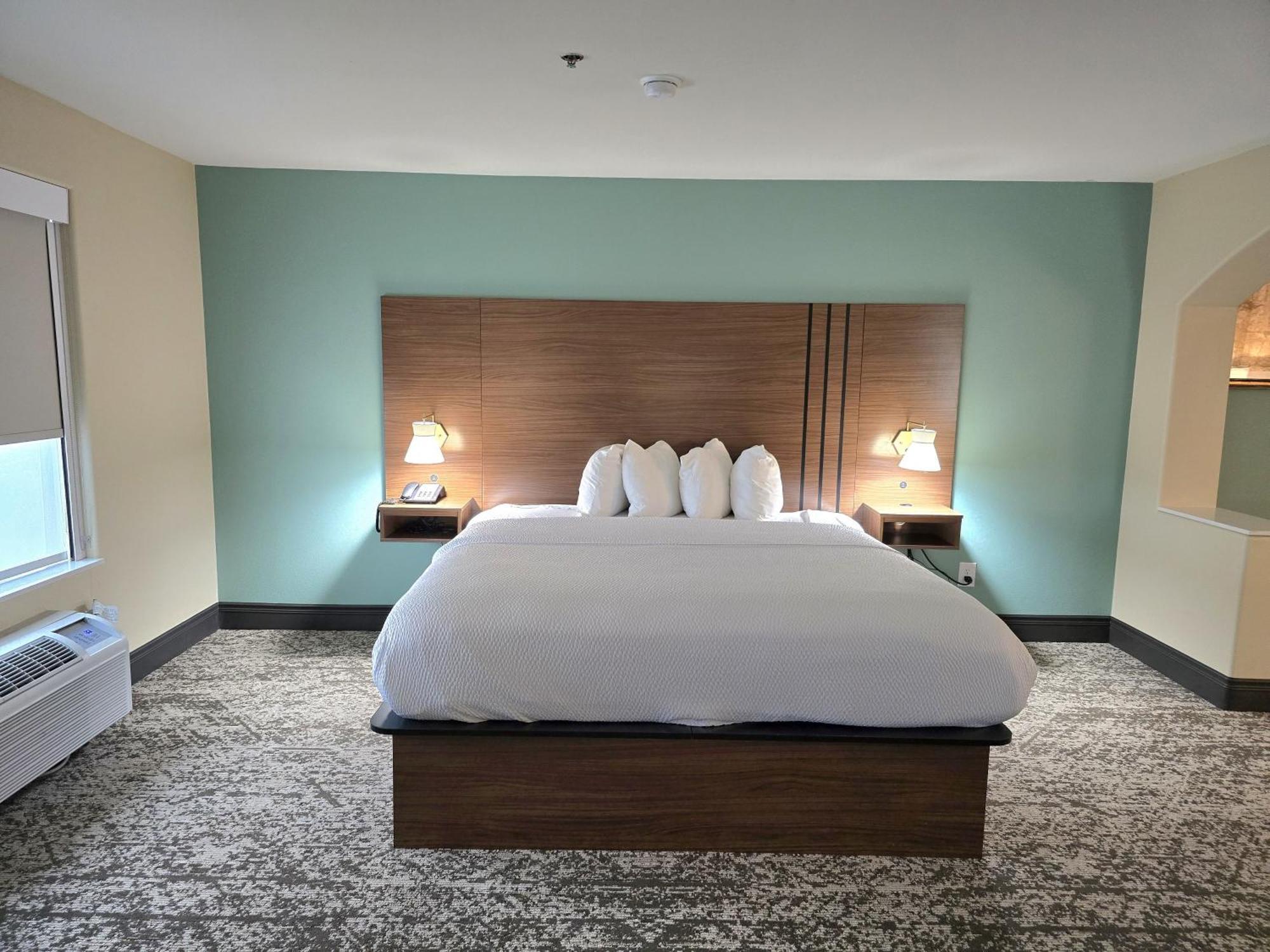 Best Western Casa Villa Suites Harlingen Exterior photo