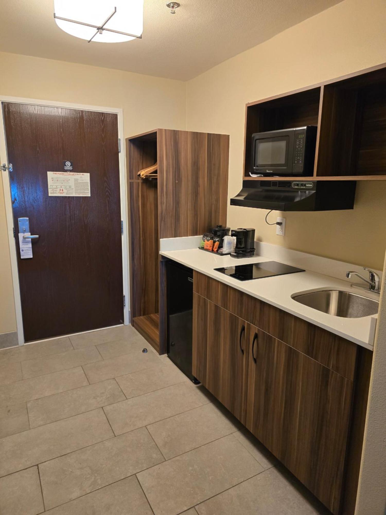 Best Western Casa Villa Suites Harlingen Exterior photo